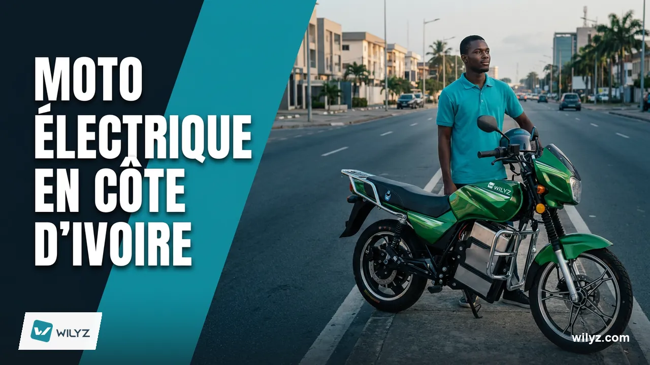 La moto électrique Wilyz verte garée au bord d'une avenue d'Abidjan, avec un jeune conducteur ivoirien en polo turquoise